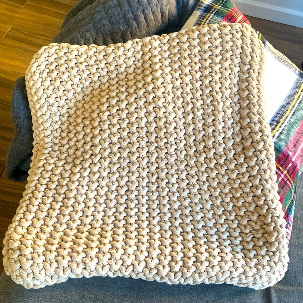 NWOT! Pottery barn cotton chevron knit woven pillow cover. Oat color